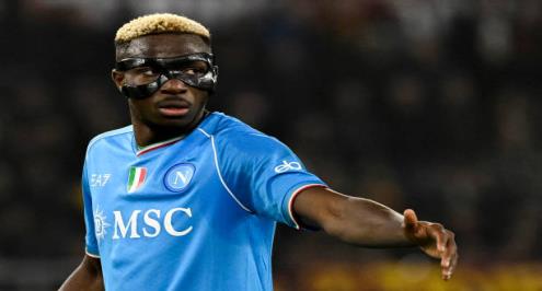 أوسيمين بين الدوري الإنجليزي والسعودي بعد تعثر صفقة باريس سان جيرمان